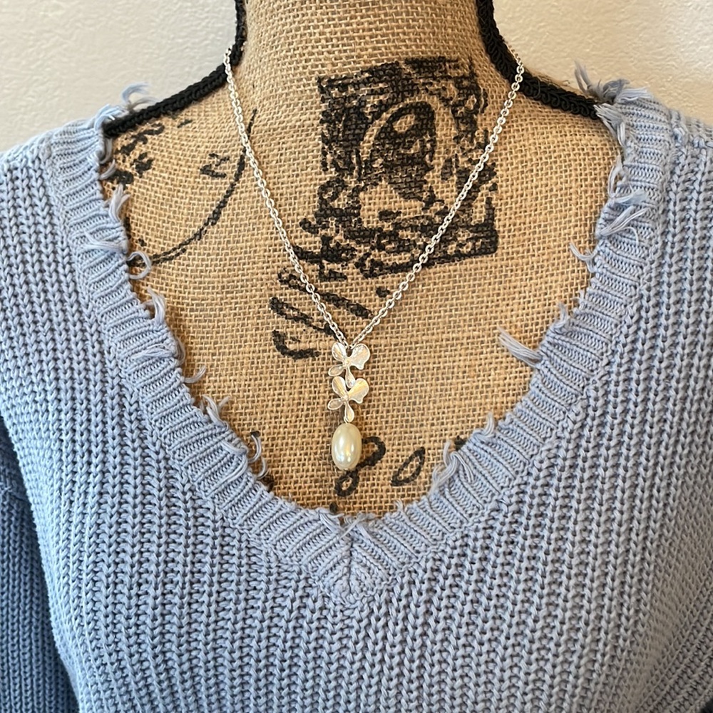 Jessica Simpson Light Blue V-Neck Sweater - Picture 2 of 3